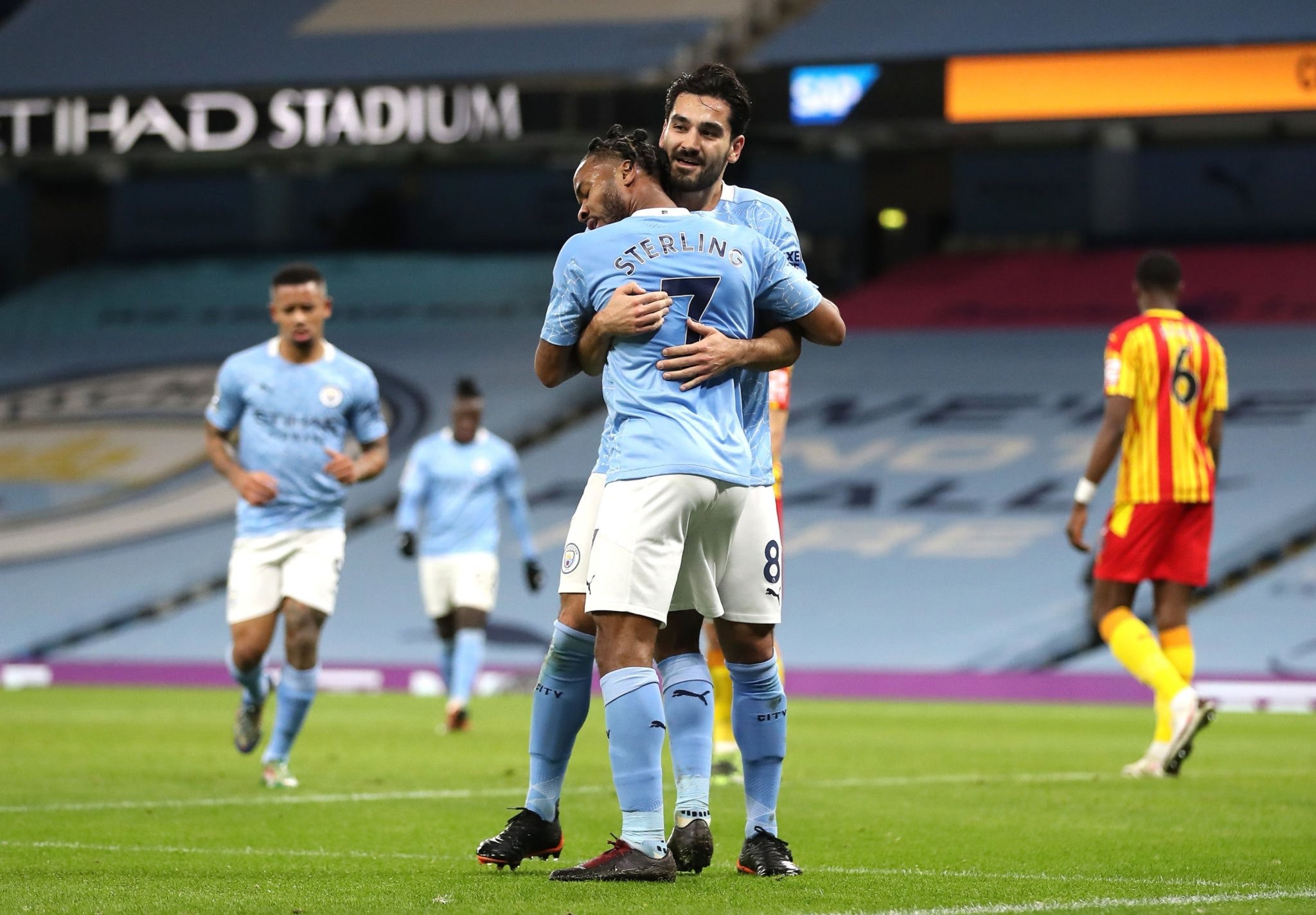 要阻止他们 要阻止他们