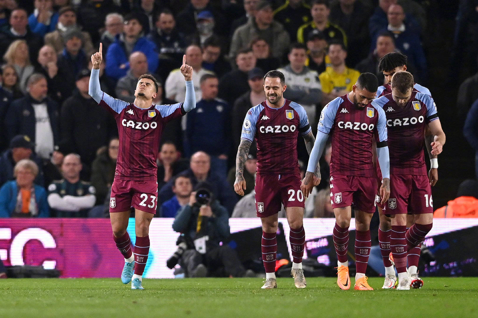 基再度破门 基再度破门